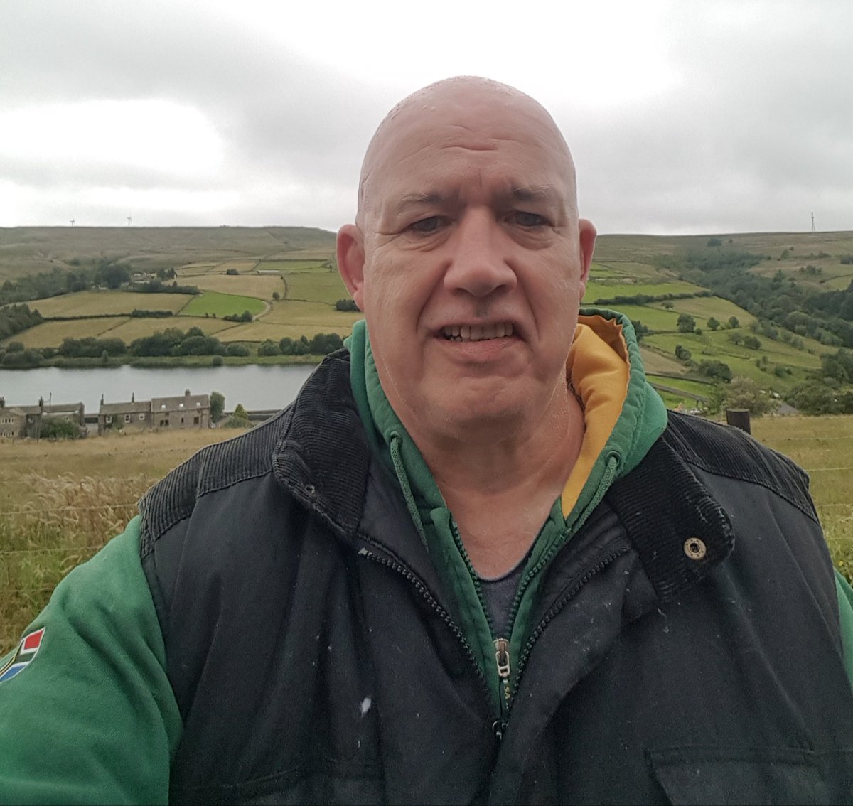Raising awareness for the "Just Giving" page for Taylor Gough 

Today10AM KO I'll be walking to the cairn over my right shoulder at the top of "The Hill" Taylor needs our help please support him &amp; his family and make a donation on the link below

justgiving.com/campaign/Taylo…
