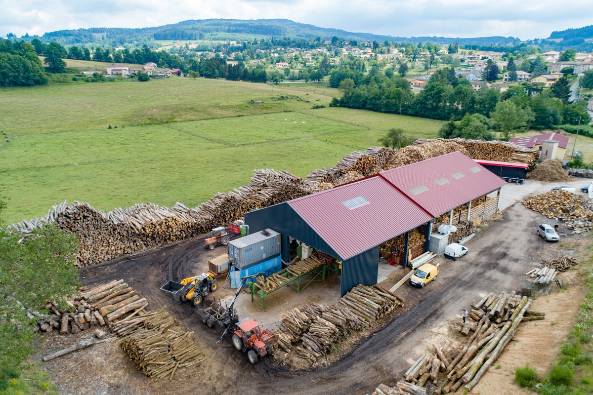 PEZZOLATO_SPA's tweet photo. TLC 1300 Couper et fendre Combiné circulaire pour le bois de chauﬀage avec fendeuse intégrée en France 🇫🇷

TLC 1300 Cut and Split Firewood disc processors with integrated wood splitter in France 🇫🇷
#firewood
#boisdechauffage
#splitter
#fendeuse 
#pezzolato
#legnadaardere
#france https://t.co/mAn0fGKZrQ
