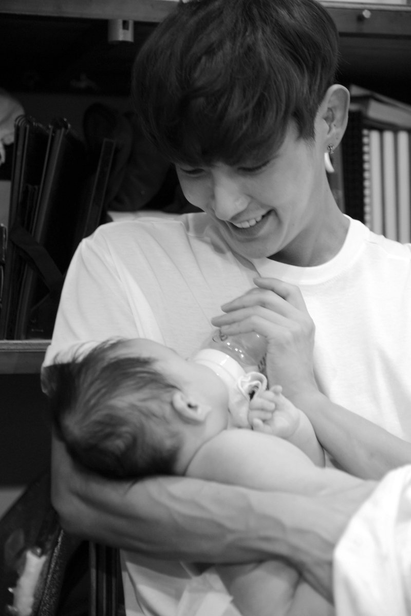 hilariouskdrama's tweet photo. #LettersFromAngels
素のジュンギさんの感じがいい
#LeeJoonGi
#이준기 https://t.co/y3b3rQPOQ2