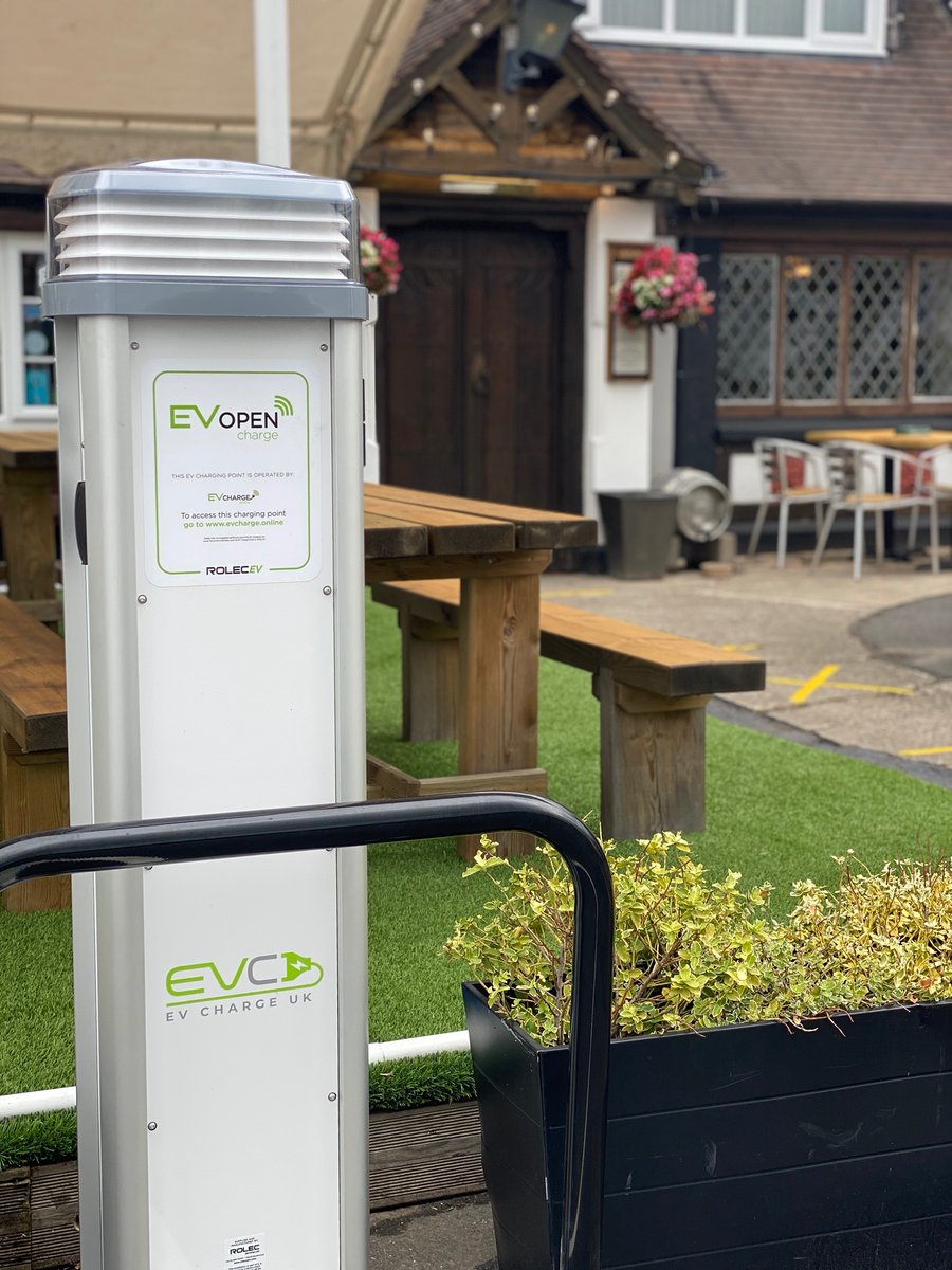 RolecEV's tweet photo. Calling all pubs/restaurants/eateries 📢 Your business could be eligible for up to £700 per charging unit via the #OLEV Workplace Charging Scheme 💷 

✔ Increase footfall 
✔ Generate revenue 
✔ Drive change! 

Superb install by Rolec Approved Installer @Evchargeukltd 👏 https://t.co/9fiUgW6o4X