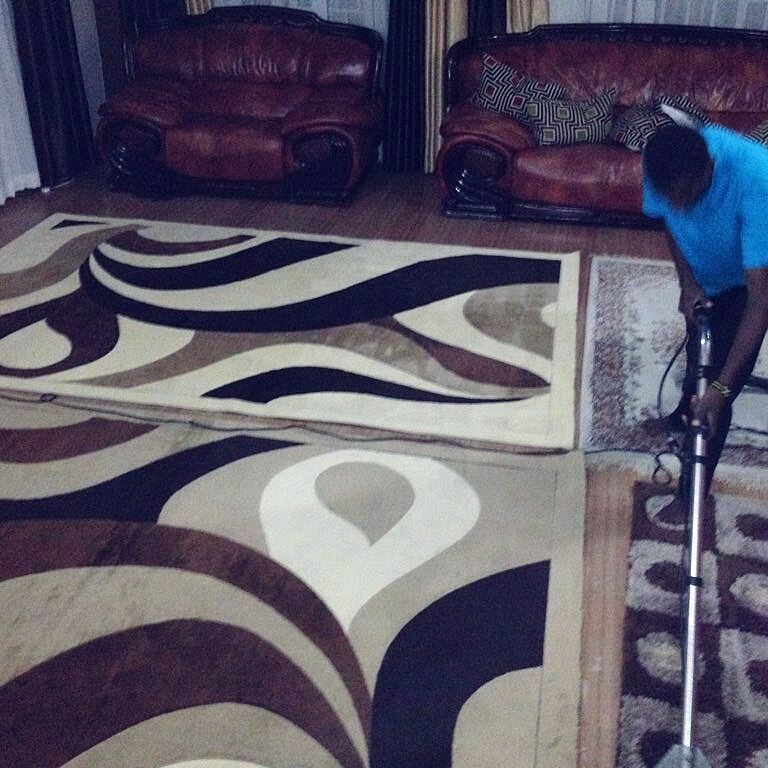 mamasafi's tweet photo. Get your carpets and sofas cleaned by a #mamasafi team today https://t.co/9qmrZMQsiH https://t.co/Np8967Grmi