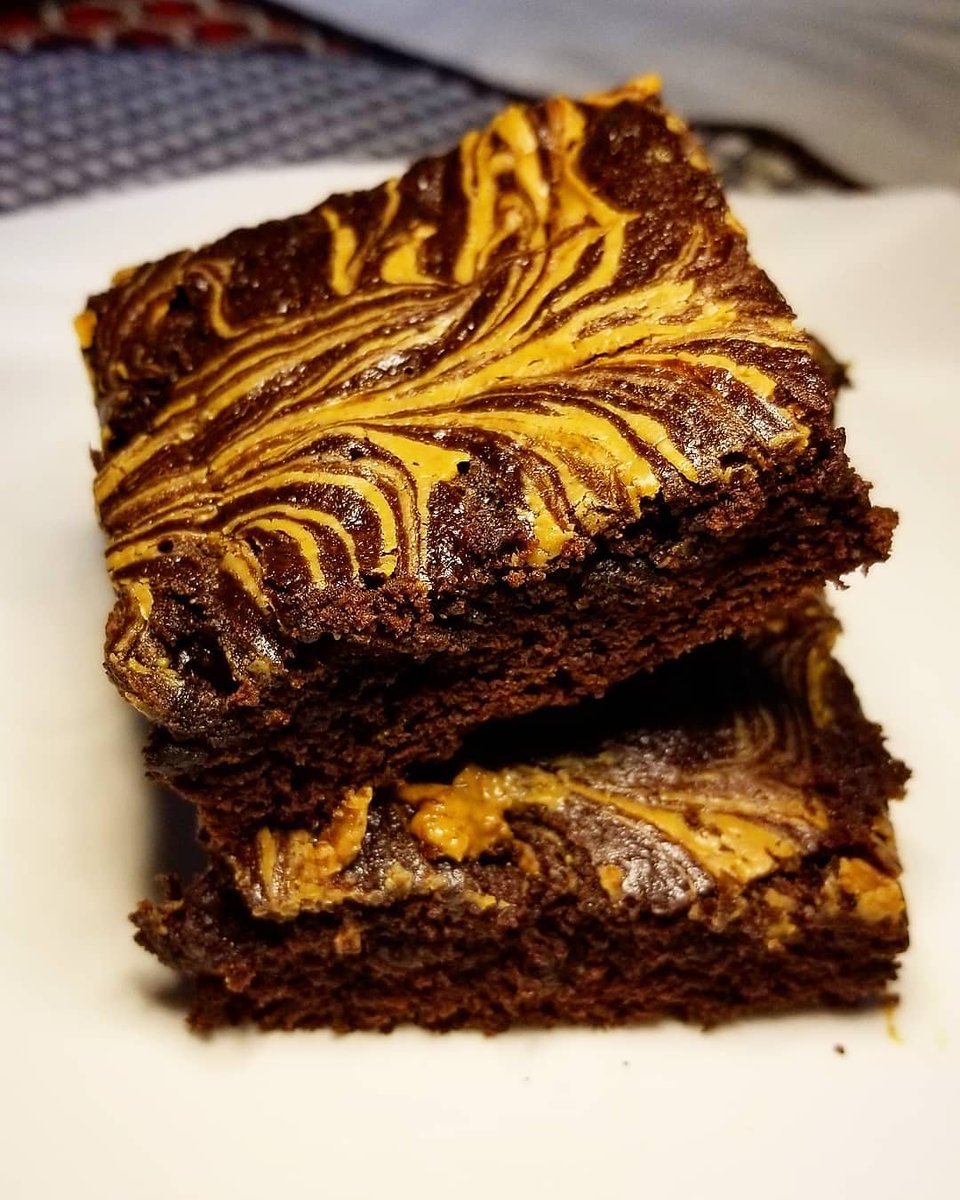 _ireneachieng's tweet photo. Peanut butter and chocolate brownie. 💖💗💗
#brownie 
#privatechef 
#chiefchef https://t.co/bfm0KJQ5jn