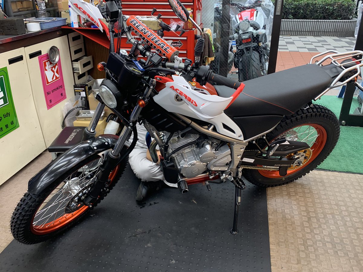 トリッカーのセロー化計画まもなく完成！！完成したらちゃんと写真を