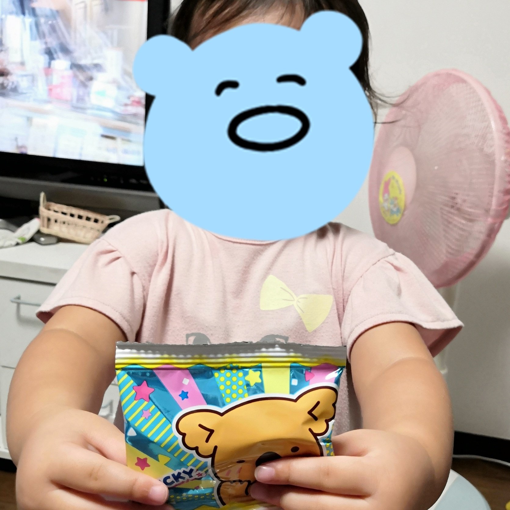 Azu 自由に楽しく生きる3児のシンママ コアラのマーチにラッキー袋入ってた そして喜ぶ三女 T Co 0pmsxhvfht Twitter