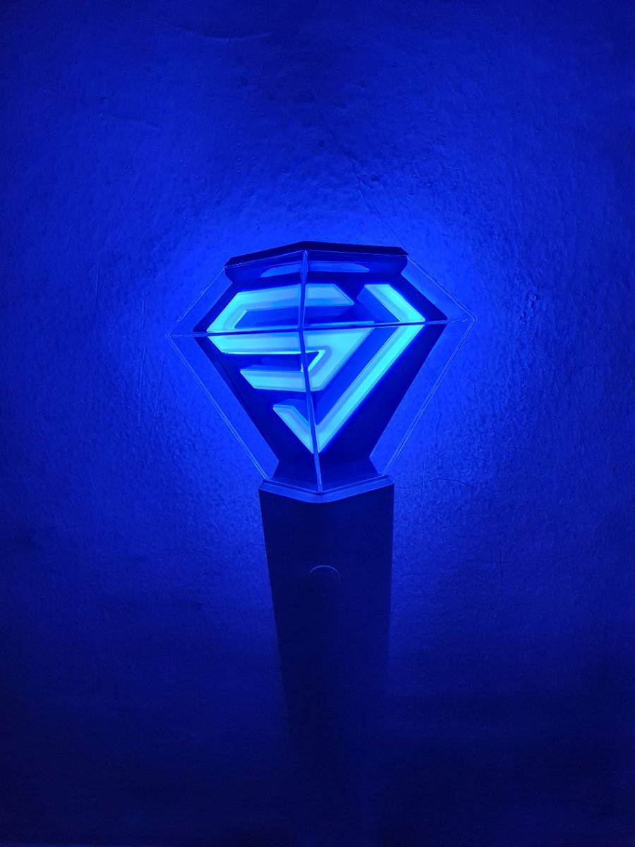 I Love Blue Colour So much.. And I save every single one of them for wallpaper LOL #Superjunior    @sjofficial