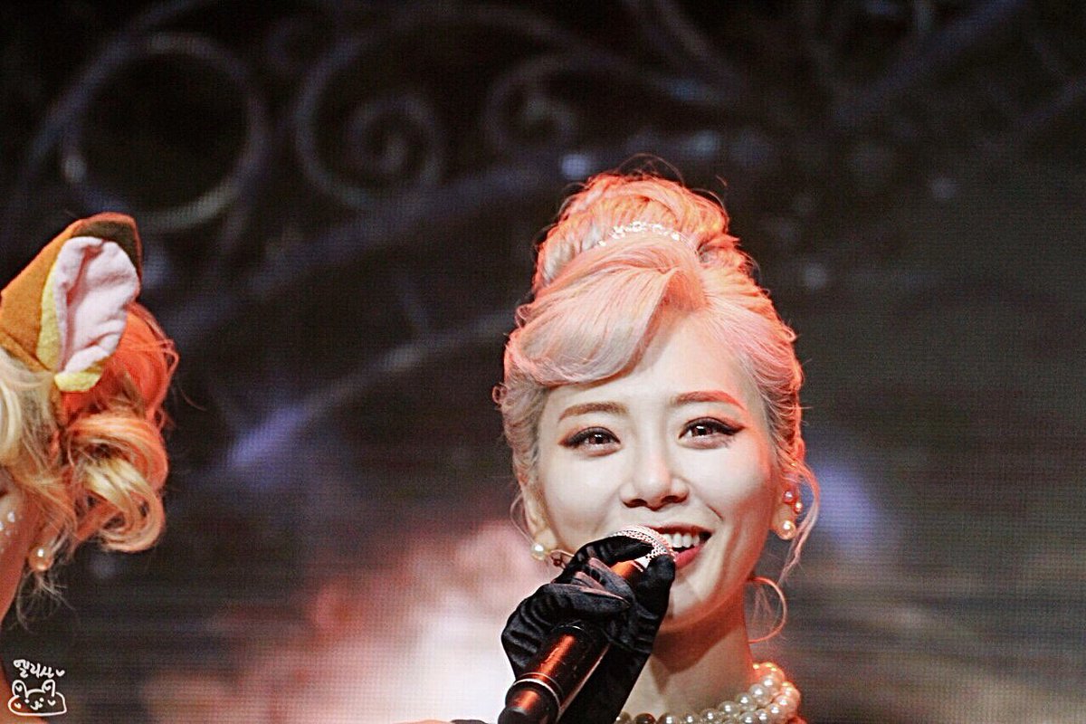 1901020 #드림캐쳐 #JIU #지유 #김민지 #DREAMCATCHER  

😁