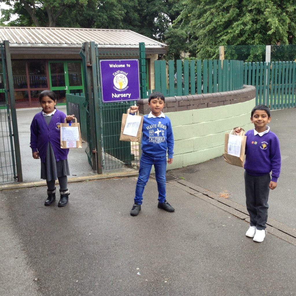 ECS_Keighley's tweet photo. Thank you Cliff Castle for the activity packs.
#happychildrenππ
#keighleyhealthyliving
#workingtogetherinpartnership https://t.co/tFmPvRapks