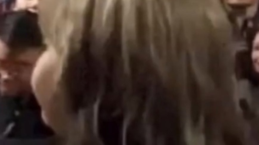 tinylisapics's tweet photo. do you ever feel the sudden urge to pinch lisa's fluffy cheeks or are you normal
#LISA #리사 @BLACKPINK https://t.co/1TyXI5R7A6