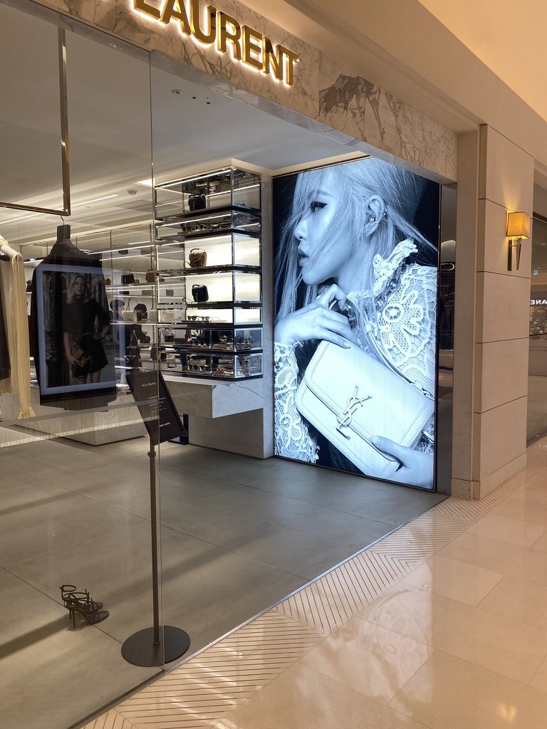 saint laurent emquartier