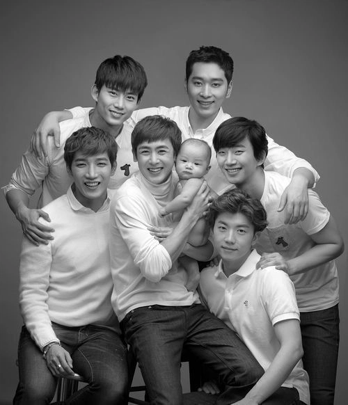 hilariouskdrama's tweet photo. #LettersFromAngels
ニックンが子供本当に好きそう
#2PM https://t.co/13WqY4yiE2