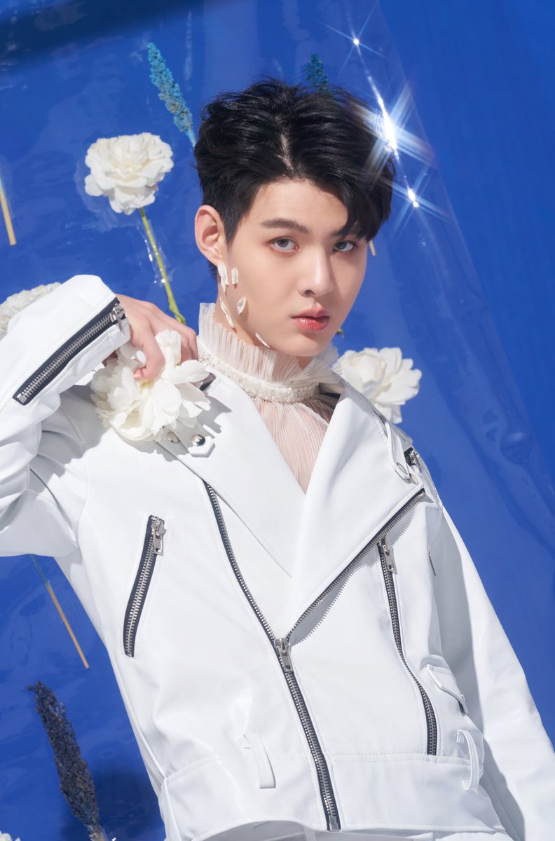 Gracepira1's tweet photo. ไบโพล่าไหมฉันนนนน
ยังไงทีนี้ น้องจ��สวยหรือจะหล่ออ่ะ สับสนๆๆๆๆๆๆ
#Saint_sup 
#MingEr https://t.co/VnoaLqLNDD