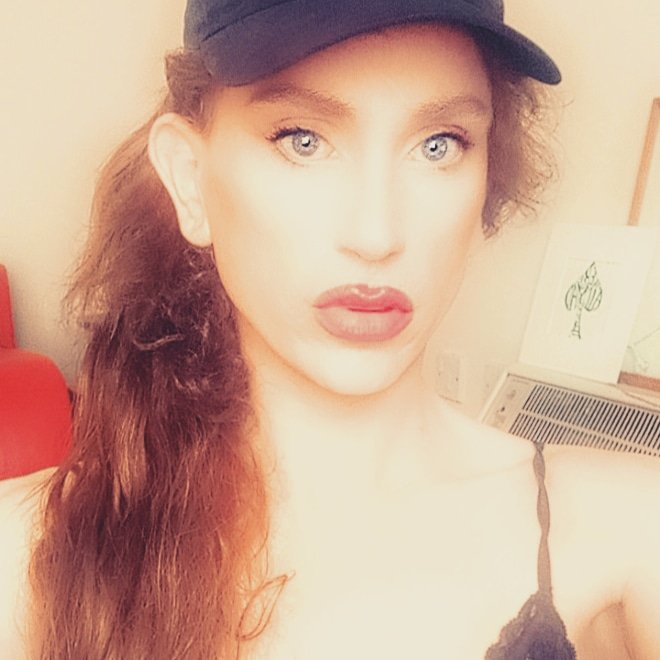 payton_sedonn's tweet photo. #filthyfridays #offering #facetimes threw out the day and all this weekend 30 for 15 mins pay via bank transfer dm for the info https://t.co/7ZZecb5BAX