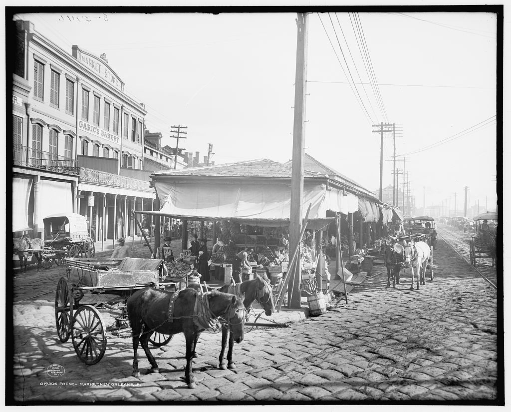 [MINI THREAD: TRADING HORSES, COWS, AND MEN]1/9Today's used-car salesmen were yesterday's horsetraders in more ways than one. Horses were a common trade before cars showed up. As modes of commute, horses needed certain qualities in order to command a better price.