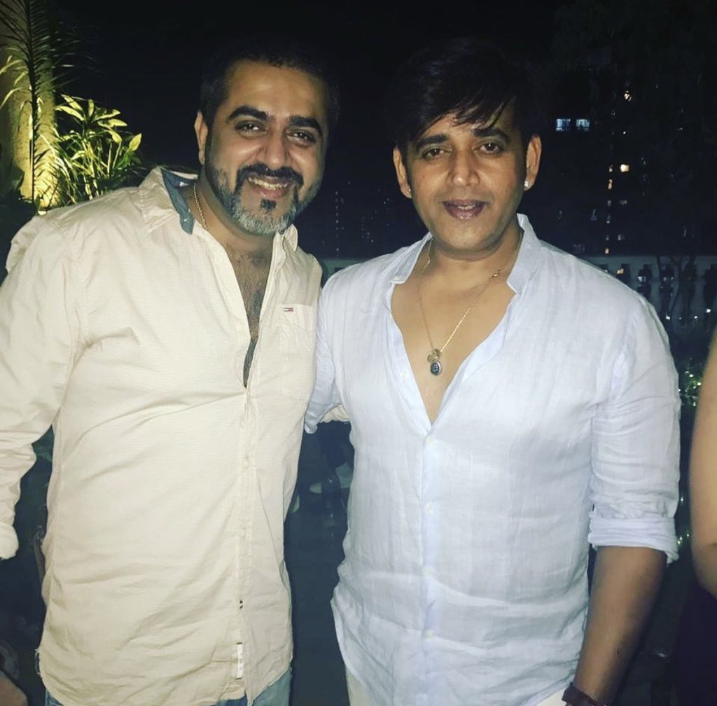 aryeman_ramsay's tweet photo. Happy birthday @ravikishann sir god bless 🎂 https://t.co/uVVPkcFOhA