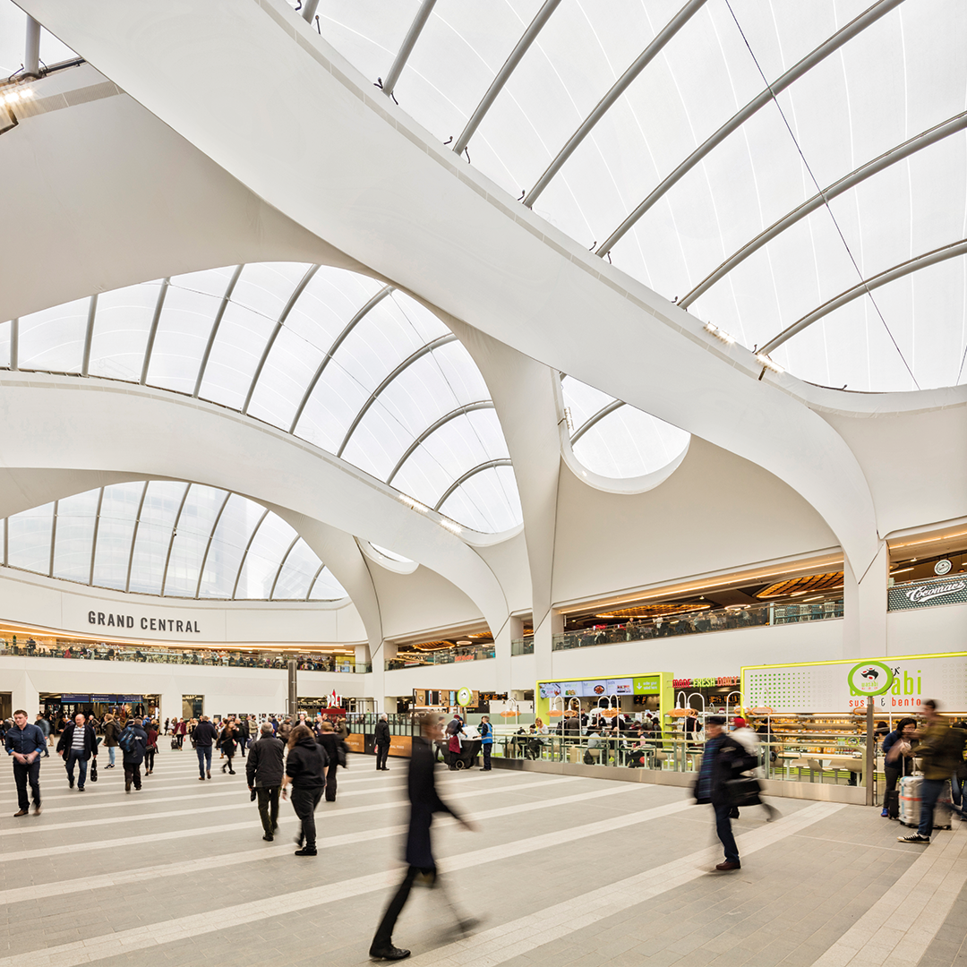 Wasabi_UK's tweet photo. The news #Birmingham has been waiting for π Wasabi Birmingham New Street Station now open for takeaway and delivery via Deliveroo and UberEats π£
Please Respect the 1m+ distancing rule by following all signage in our store.
#nowrollingagain #EnjoySummerSafely https://t.co/TGzFQ1I7In