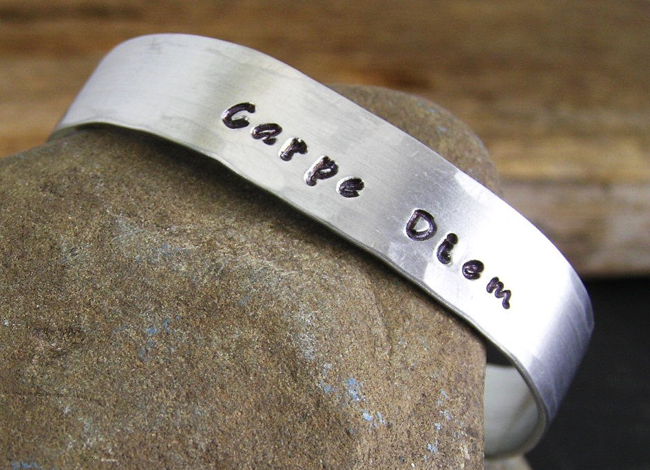 OakLeafDesigns's tweet photo. It’s a beautiful day to seize the day! Stamped Cuff Bracelet Carpe Diem Motivational Inspirational Graduation https://t.co/XwpkkAqu9s #jewelry #bracelet #Handmade #smallbusiness #smallbiz #shopping #shopsmall #giftideas #gift #women #supportsmallbusiness https://t.co/exAmjQ1DJD