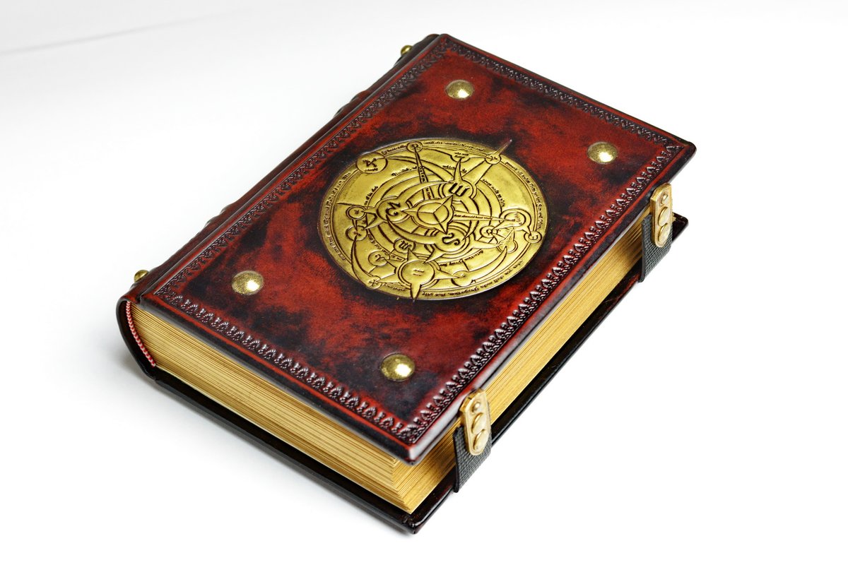 aLexLibris's tweet photo. Something new in the shop...
8" x 10" large journal with gilded alchemist symbol in burgundy leather
#burgundy #red #leather #journal #alchemy #alchemist #book #magic #magician #spells #recipes #transmutationcircle #medieval #crafts #artisan #handmade #leathercraft #bookbinding https://t.co/ulghRGJJYw