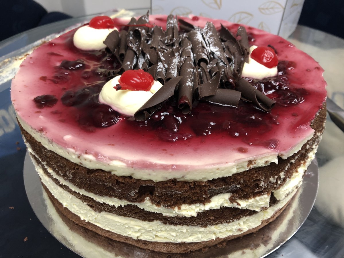 MarketingSweet's tweet photo. 🎉🥳🎂#HappyBirthday Jack🎉🥳🎂

Jack might be one of the latest legends to join the Marketing Sweet team, but the profound impact he's made on the company in such a short time has been nothing short of outstanding.

Glad to hear you had a great day mate! https://t.co/hFyhzDn3SO