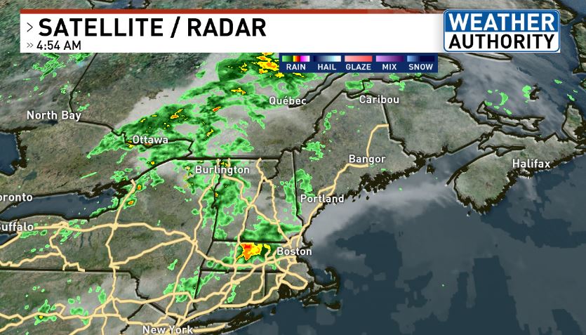 LexieOConnorWX's tweet image. Grab that umbrella for today! Showers are moving in from the west.  I&apos;m tracking them out for you followed by a hot and sunny weekend on #GoodDayMaine #liveoncbs13 #fox23Maine #WeatherAuthority @WGME