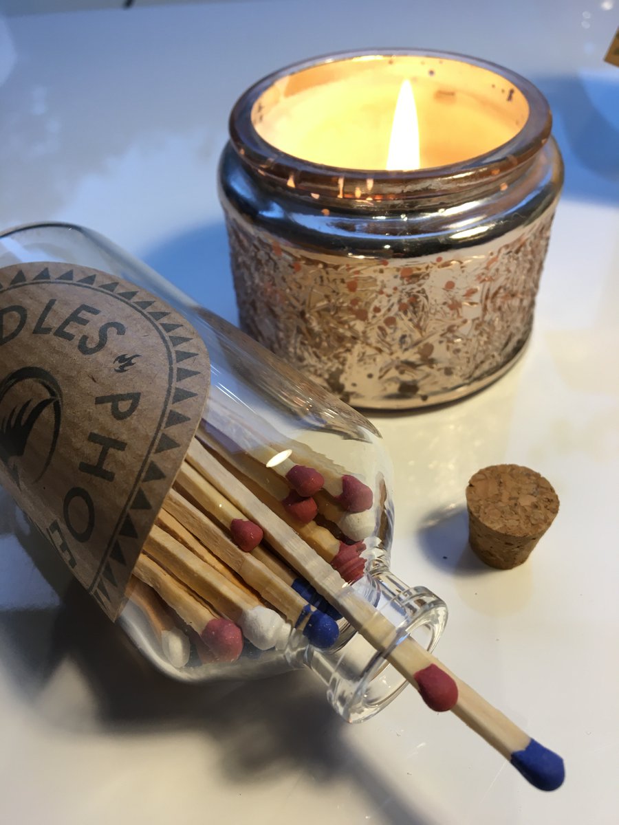 PrettyWittyNatt's tweet photo. This is a double cute gift for someone you really like; a little jar of matches in 🇬🇧colours . My BFF has 2 of these because she has 🕯️candles in every room! Do you have a friend that NEEDS these? #BuyNow https://t.co/dqRff5CF8N #Etsyfinds #EtsyGifts https://t.co/kWCxZi0D3b