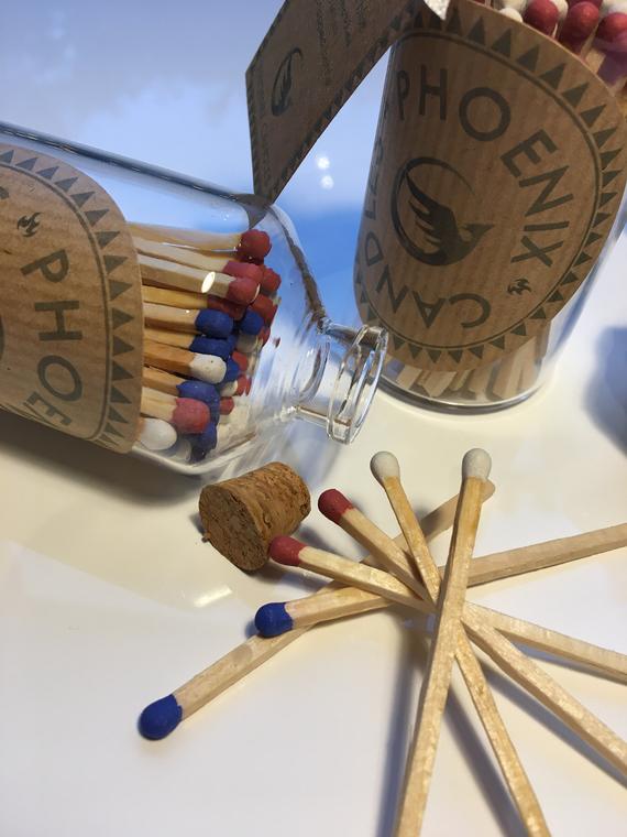 PrettyWittyNatt's tweet photo. This is a double cute gift for someone you really like; a little jar of matches in 🇬🇧colours . My BFF has 2 of these because she has 🕯️candles in every room! Do you have a friend that NEEDS these? #BuyNow https://t.co/dqRff5CF8N #Etsyfinds #EtsyGifts https://t.co/kWCxZi0D3b