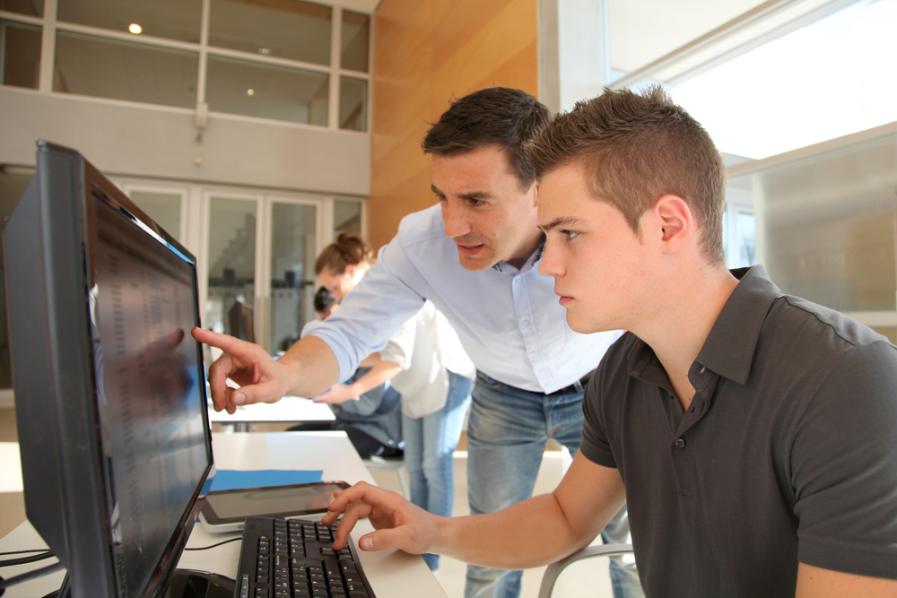 PWredactie's tweet photo. Een op de drie werkgevers: om- en bijscholing noodzakelijk voor veranderende toekomst. #pwnet #omscholing #reskillen #upskillen #hr https://t.co/WMs6mj5YPe https://t.co/x6k1Cz6JHk