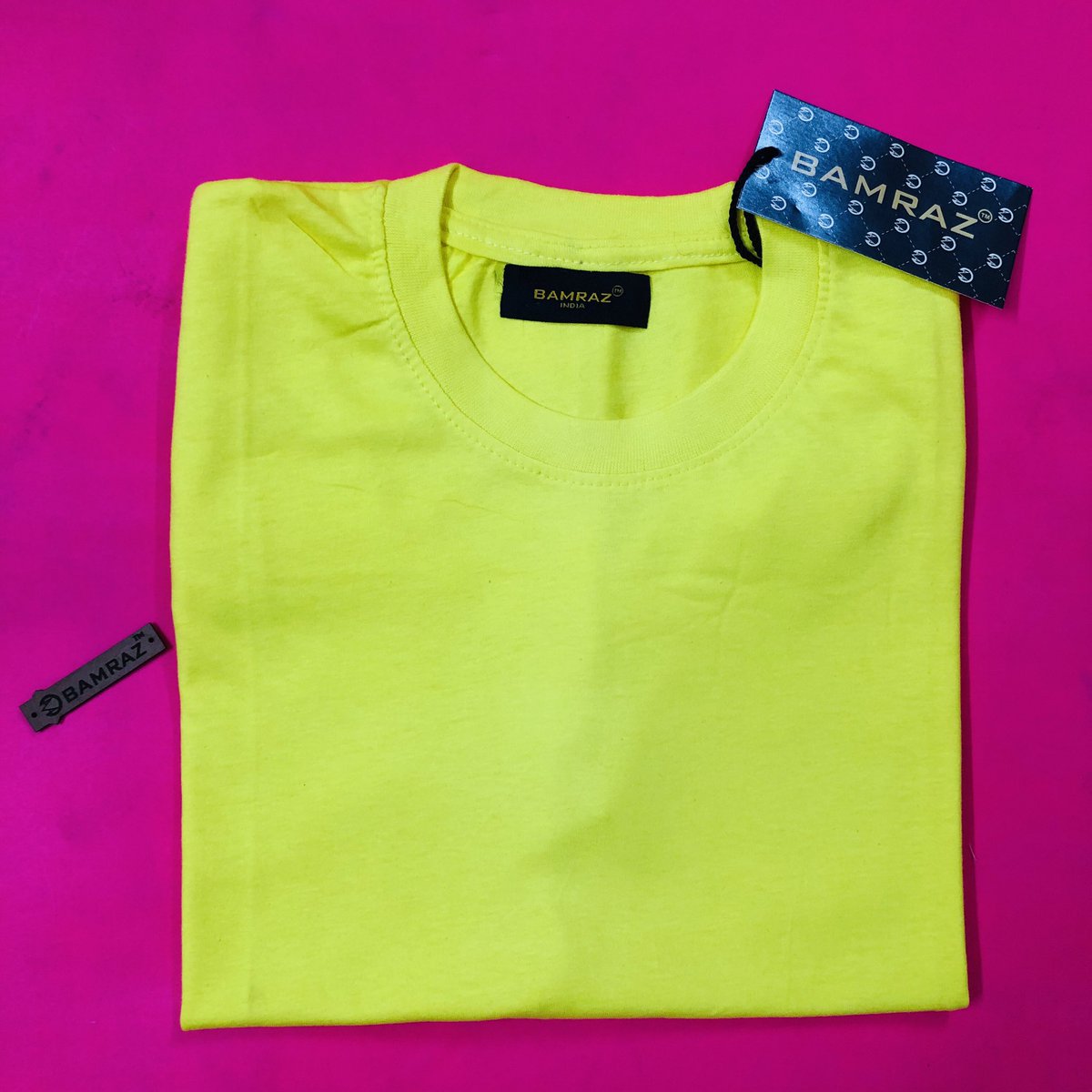 bamrazIndia's tweet photo. ⛈☔️BIG MONSOON SALE⛈☔️
~~~~~~~~~~~~~~~~~~~~~~~~
🛍🛍🛍17th TO 27th JULY 🛍🛍🛍
🛍PICK ANY ONE AT ₹220 only🛍

BAMRAZ Regular Fit Round Neck T-Shirt 

SIZES AVAILABLE = M - L - XL - XXL

For order :- Whatsapp us on +919599474887
Chat with us on our page 24/7 https://t.co/hTWvYnoRgn