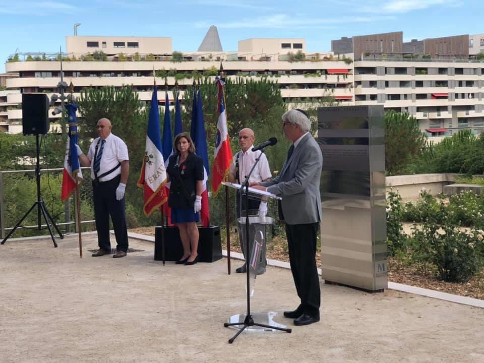 LegionHonneur34's tweet photo. @PerlaDanan @montpellier_ @crif @Delafosse2020 #16Juillet1942 commémoration à la #memoire des victimes des crimes racistes et antisémites de l'État français et rendre hommage aux " Justes " de France avec la présence des ordres nationaux @LegionHonneur34 #ANMONM34 #UDAC https://t.co/rVurl4Q4k2 https://t.co/jv63HyFFXN