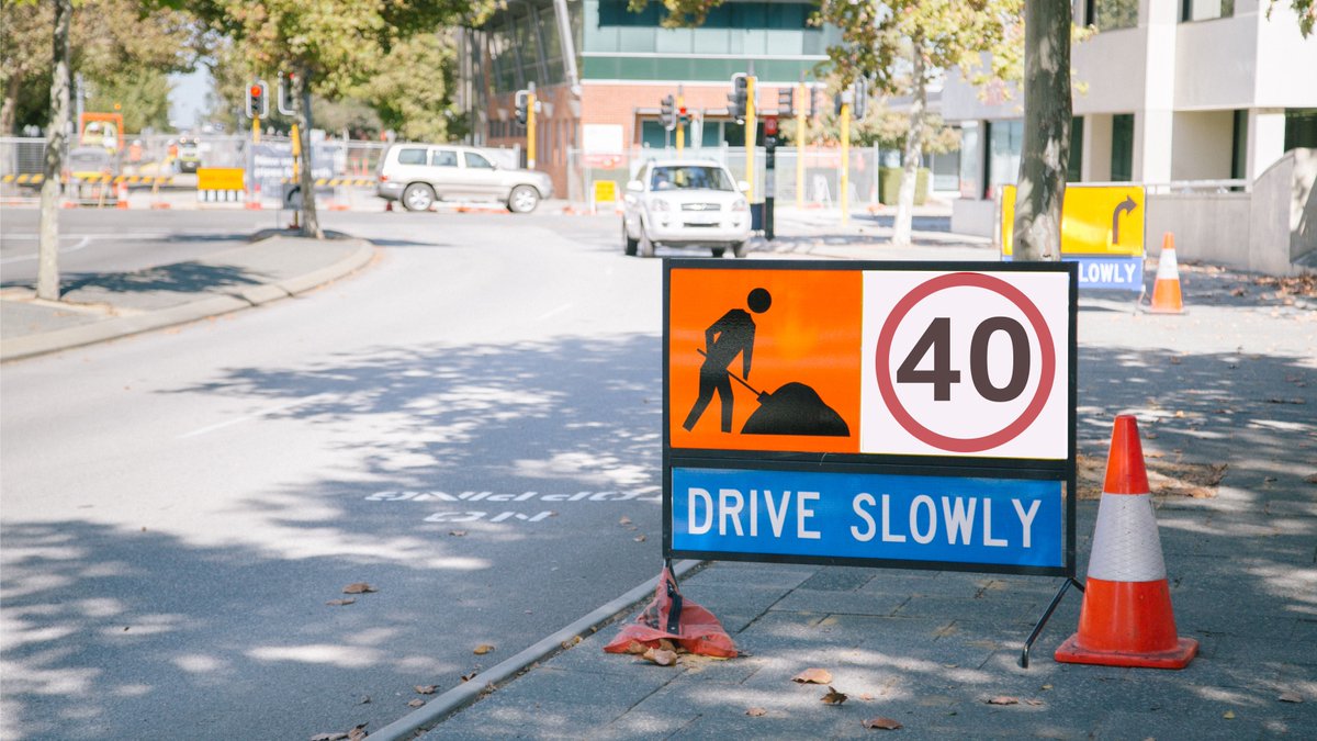 RoadSafetyWA's tweet photo. A reminder that the speed limits displayed on temporary signage ARE the legal speed limit and penalties apply for driving in excess of that speed. 

More: https://t.co/NDFbhVcP96 https://t.co/uo9NBJUzof