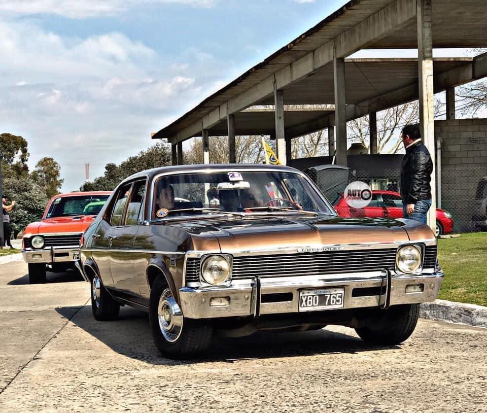 AutoEncuentro's tweet photo. Postales de la Caravana por los 50 años de Chevy! 
Aquel día tuvimos el gusto de viajar en una de estas máquinas y vivir la caravana desde adentro! Si queres ver el programa visita nuestro canal de YouTube: #AutoEncuentro🔥 https://t.co/CapBStDvg0
