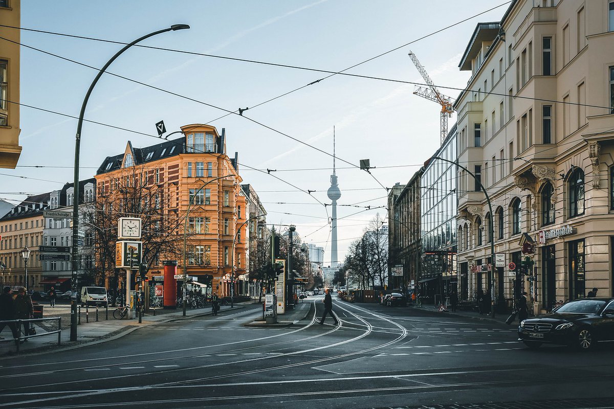 pamyra_de's tweet photo. Stapelt sich bei Dir Zuhause oder im Lager auch Ware, die Du schon immer mal nach Berlin verschicken wolltest? Warte nicht mehr lang! 🚀
 
1 EUR-Palette ab 60,00€
1 Fahrrad deutschlandweit ab 33,53€

Vergleich- und Buchbar auf: https://t.co/V7YhhLH3Ek 😉

#logistik #transport https://t.co/Pfz5ymykzZ
