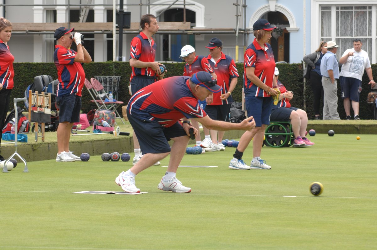 BOWLED OVER? | With more than 2,000 lawn bowls clubs in England, there is sure to be one within easy reach of you!

Find your nearest club at: bowlsengland.com/find-a-club/ #playbowls #sportforall