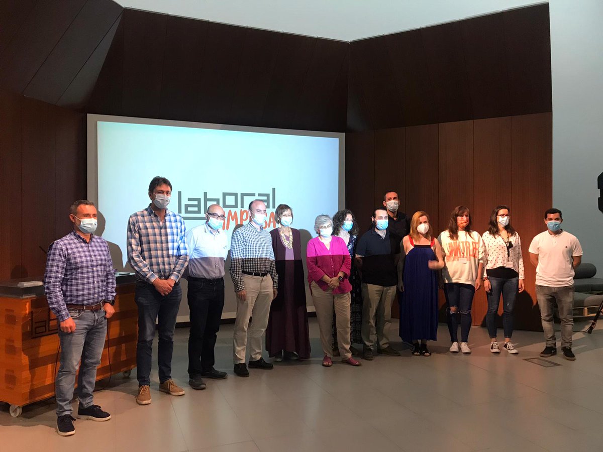 GijonImpulsa's tweet photo. 😀 Hoy presentando 8 súper proyectos que aúnan sector cultural e #innovación gracias a nuestra residencia #LABoralImpulsa con @LABoral.
Colaboración en la #MilladelConocimiento para hacer un tejido empresarial aún más fuerte para #Gijón #Xixón https://t.co/ZjxI5Obrln