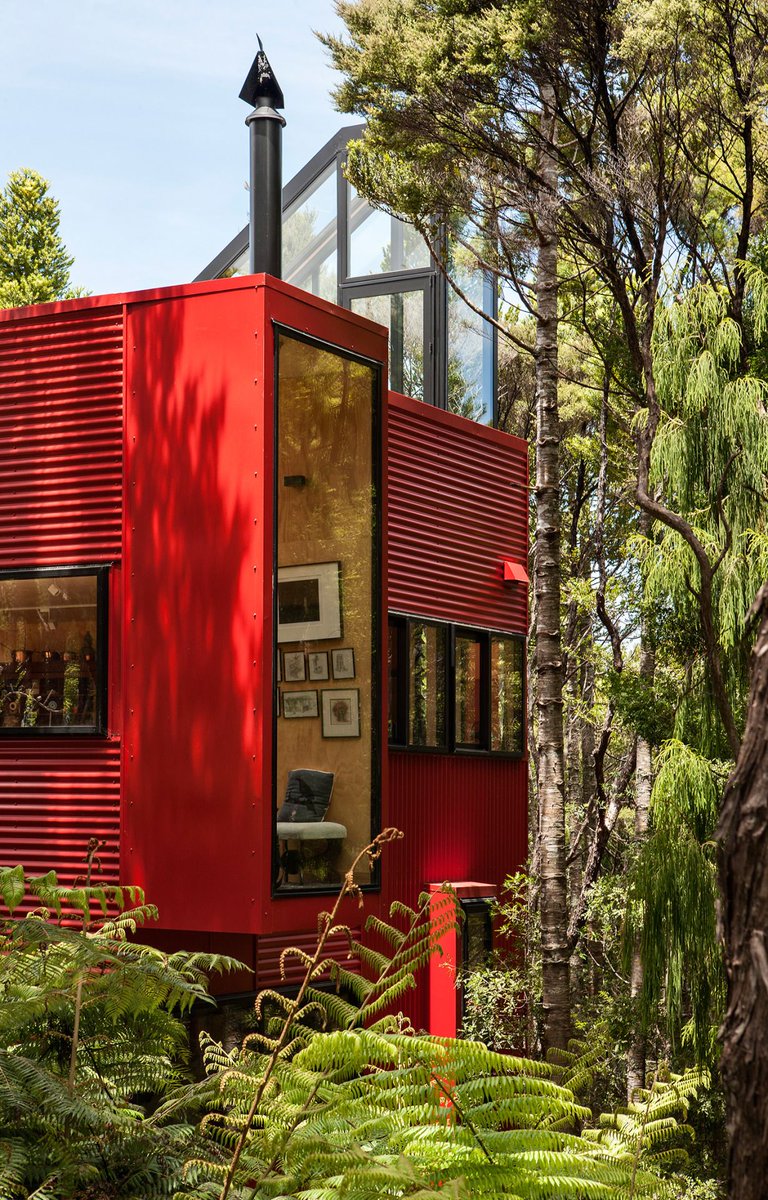2NMPConcept's tweet photo. Take an interactive tour of Red House
#Creative #retreat #houses #RedHouse #designed #artist #percussionist #simplehouse #redexterior #vivid #contrast #architect #KenCrosson #CrossonArchitects #ironcladding #alternating #vertical #horizontal #patterns
https://t.co/H8EWcdaKvL https://t.co/bpTFJMTEDK