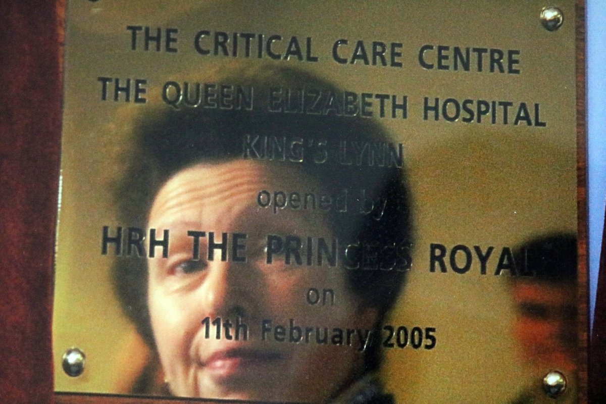 Our Critical Care Unit was opened, by HRH The Princess Royal, 15 years ago! 

Our Critical Care team have continued to develop innovative ideas and saved lives ever since.

#QEH40