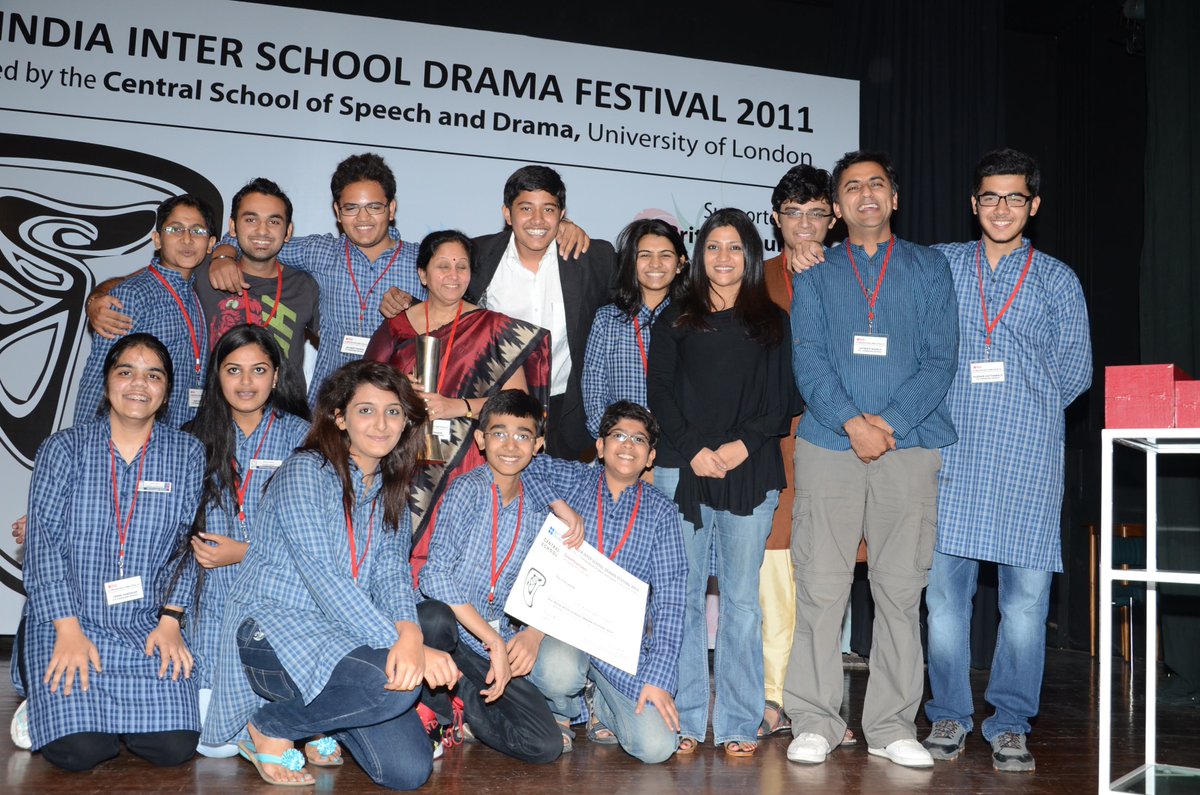 hussaink12's tweet photo. Cherishing the moment when we received the winning trophy from the charismatic @konkonas at the All India Inter School Drama Festival 2011 organised by @inBritish Council India. https://t.co/YDMCvGaPCr