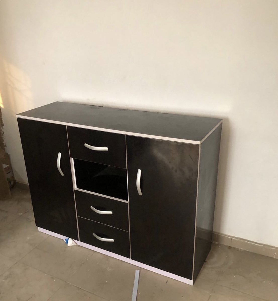 declutter_ng's tweet photo. Item Description: Furniture

Selling at: 35,000

Condition: 4 months old

Location: Somolu
_________
Please send a DM if you want to order this item.

#DeclutterNG https://t.co/9T99pCtyI4