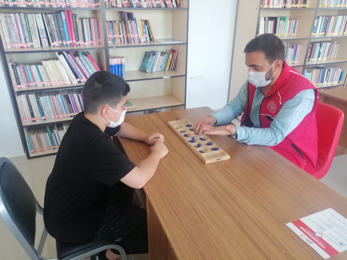 Yeni normallesmeye uyum sağlıyoruz ve gençlerimizle Kemah Gençlik Merkezimizde mangala,dart oyununu oynuyoruz.
#GSBGM
<a href="/kasapoglu/">Dr. Mehmet Kasapoğlu</a> <a href="/sinanaksu/">Sinan Aksu</a> <a href="/topogluemre/">Dr. Emre Topoğlu</a> <a href="/tuncayulusan/">Tuncay ULUSAN</a> <a href="/Karkincam/">Tarık Karkınçam</a> <a href="/vburakmumcu24/">Volkan Burak Mumcu</a> <a href="/ati_24/">ATİLLA UĞURLU</a> <a href="/ERT7724/">H. Ertuğrul Köroğlu</a> <a href="/SelamiSezer24/">SELAMİ SEZER</a> <a href="/RecepLTER4/">Recep İLTER</a>