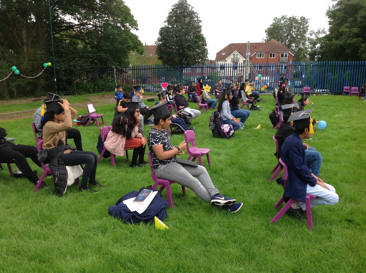 WHGSPrimary's tweet photo. Graduation time! #Year6Leavers #helloYear7 #graduation2020 https://t.co/eCl7RZ9Ioj