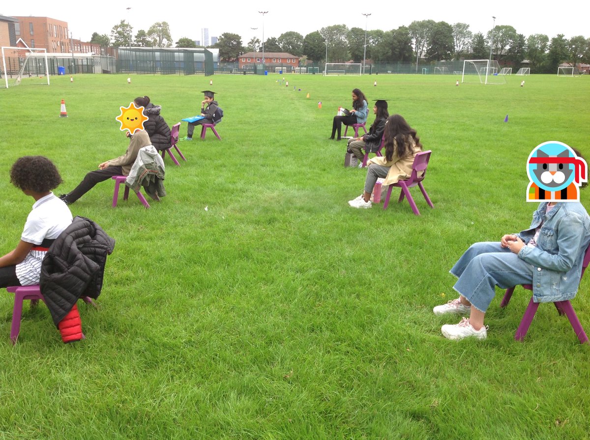 WHGSPrimary's tweet photo. Graduation time! #Year6Leavers #helloYear7 #graduation2020 https://t.co/eCl7RZ9Ioj