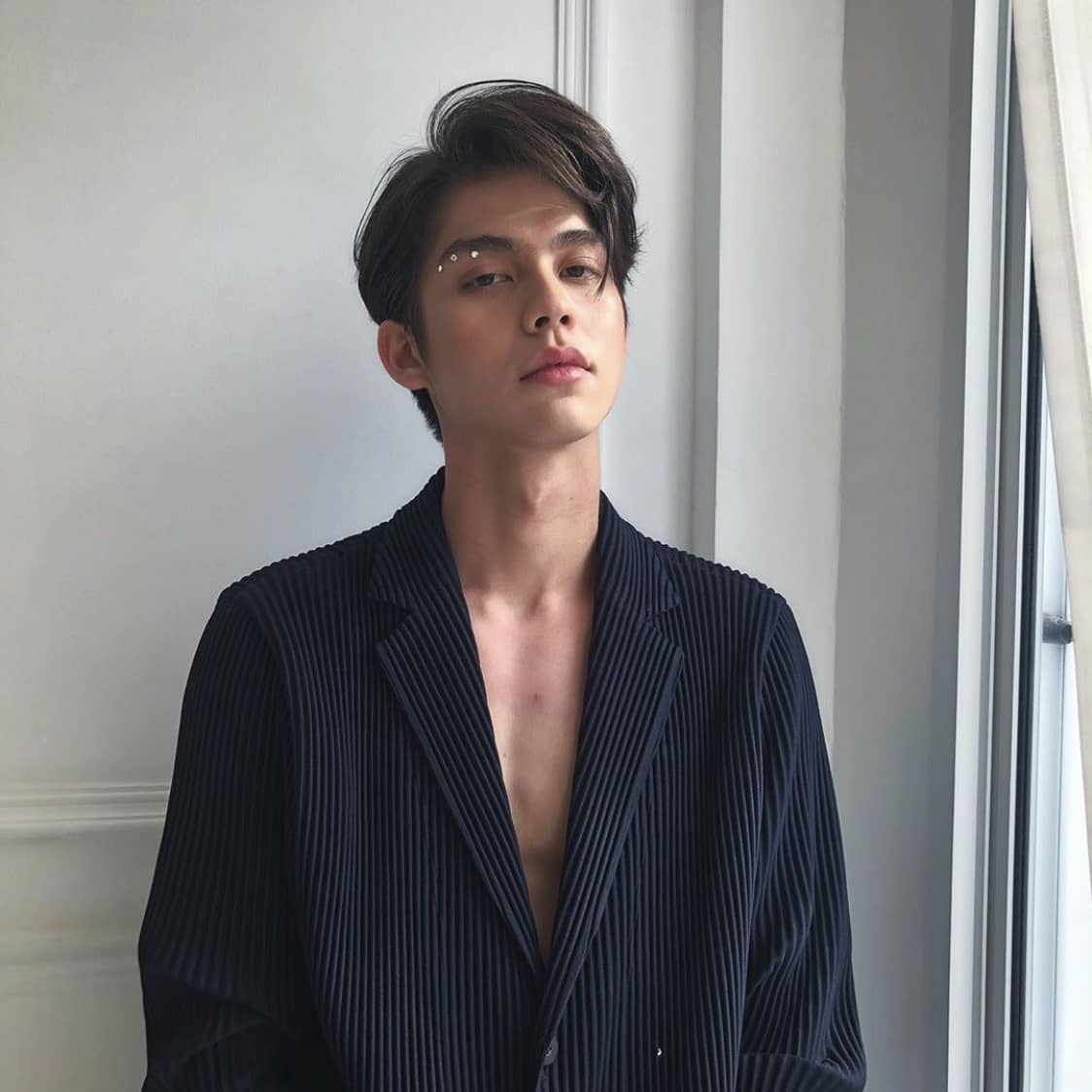 SBrightwinday's tweet photo. 아이고메..
코르덴  못그리겄다..일단...망..
주말지나고 다시 손보겠숨미다..ㅎㅎ
#bbrightvc https://t.co/8lpL64543E