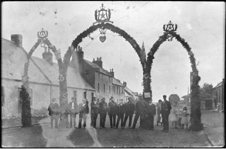 NtlMuseumsScot's tweet photo. Missing your local Gala Day this year? ๐ข Revisit this blog from our Library and Information Assistant, Ross Anderson, that celebrates a Scottish summer staple. The resource of images and film delves into the history of the tradition ๐ธ
๐ https://t.co/rTqD2JBN1m https://t.co/yXLQD9E0Ls