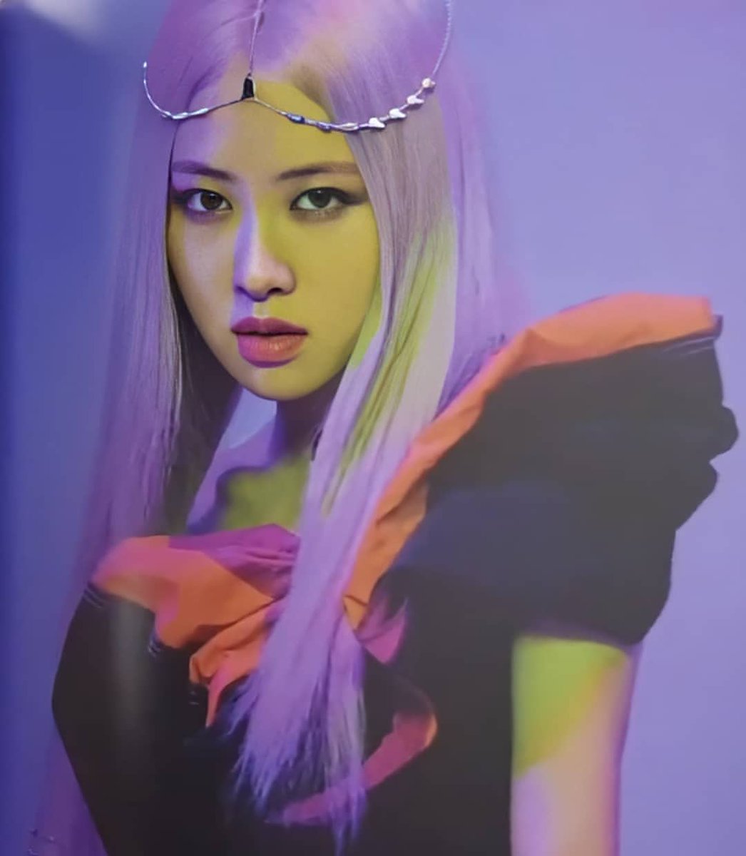rosé pics tweet media