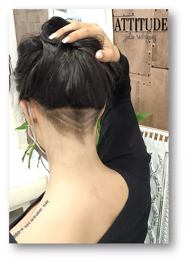 attitudejulia's tweet photo. 😍 Detalles e ideas que marcan tu personalidad.  ¿Creamos algo nuevo para ti? 

#Peluquería #HairSalon #HairDresser #Bilbao #HairStyling #Bilbaocity #AttitudeJulia #HairIdeas #CortesYPeinados #Color #Cabello  #HairDressing https://t.co/BGGVcpsiOK