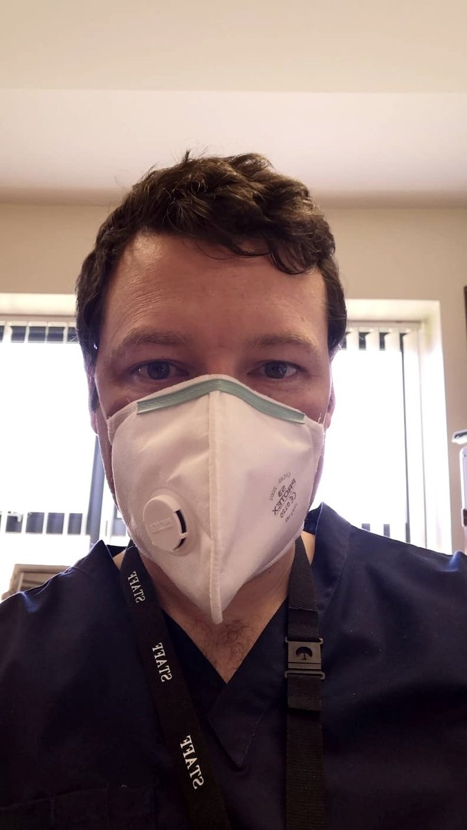 LeonpdaU's tweet photo. @the_pda I wear a mask to make sure I don't transmit any infections to the other staff &amp; patients I work with in the surgery.
I protect them, they protect me. #WearADamnMask
#PharmacistsInAction https://t.co/Jr57ibo4hJ