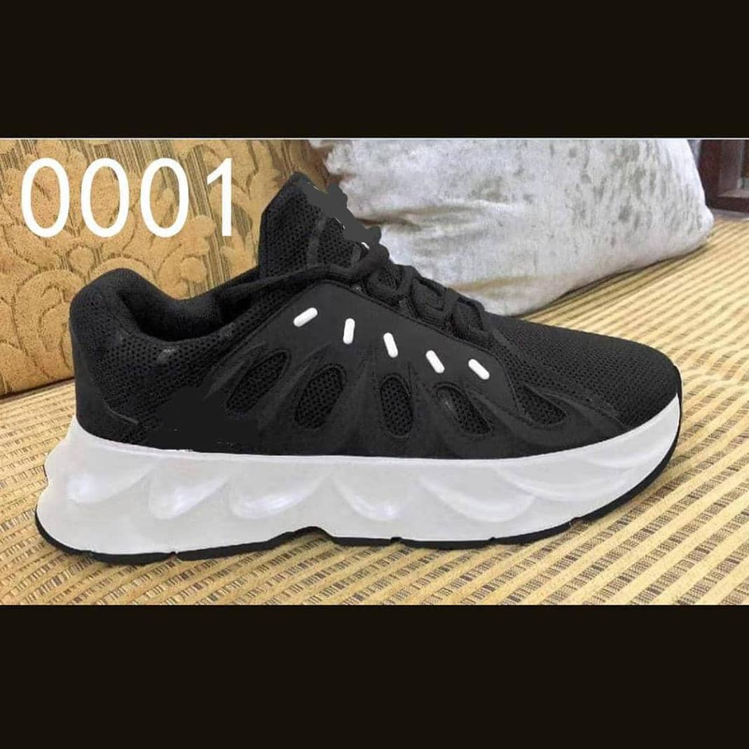 divaddycloset's tweet photo. My people wey don land with our ogbonge shoe/sneakers 👟👞
Dont sleep on this please, order for yours now as e dey hot🔥
Available only in displayed color
Retail Price: #6,000
https://t.co/fEdFqo0cvi to chat via whatsapp
NATIONWIDE DELIVERY
#divaddycloset #WakeUpNigeriaAt3 https://t.co/eXBhsHpqh1