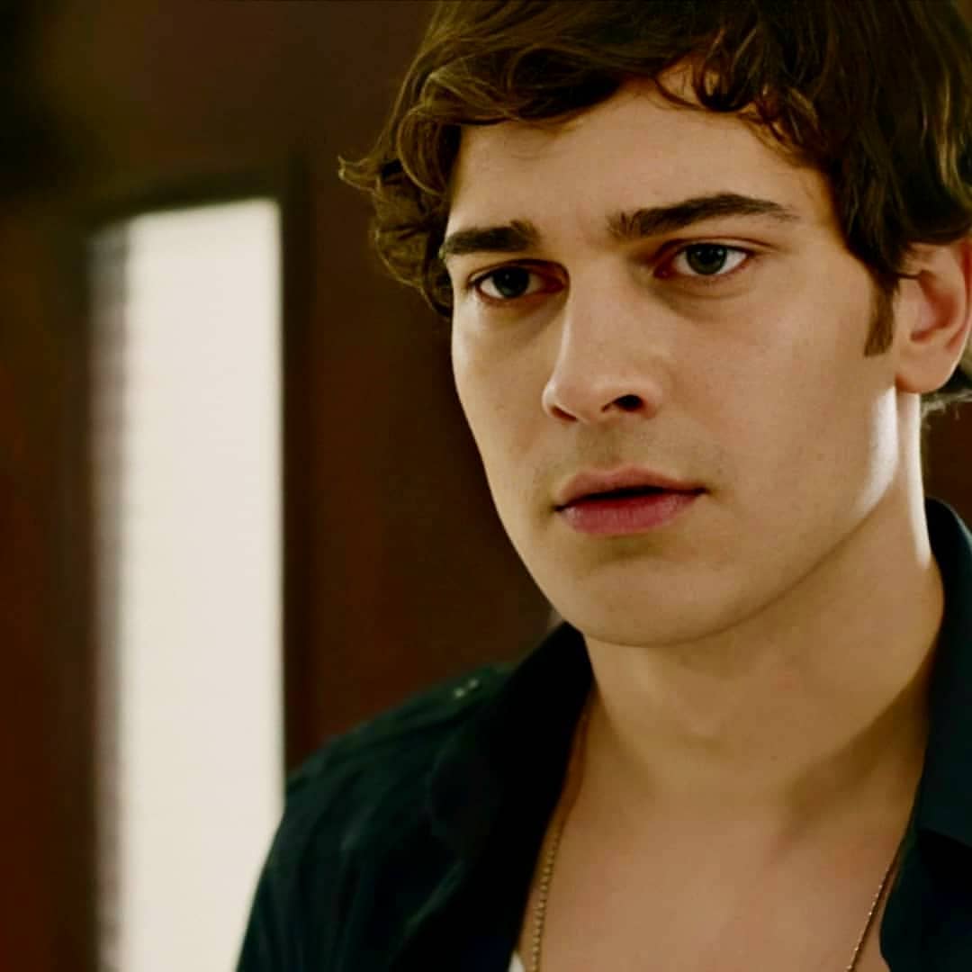 YamanKoperFClub's tweet photo. Oylama sonuçları | Voting result

1. Emir Sarrafoğlu = 114 oy
2. Yaman Koper = 87 oy
3. Sarp Yılmaz = 45 oy
4. Hakan Demir = 16 oy

Oylayan herkese teşekkürler | Thanks to everyone who voted

#ÇağatayUlusoy https://t.co/TviFmDXfHF