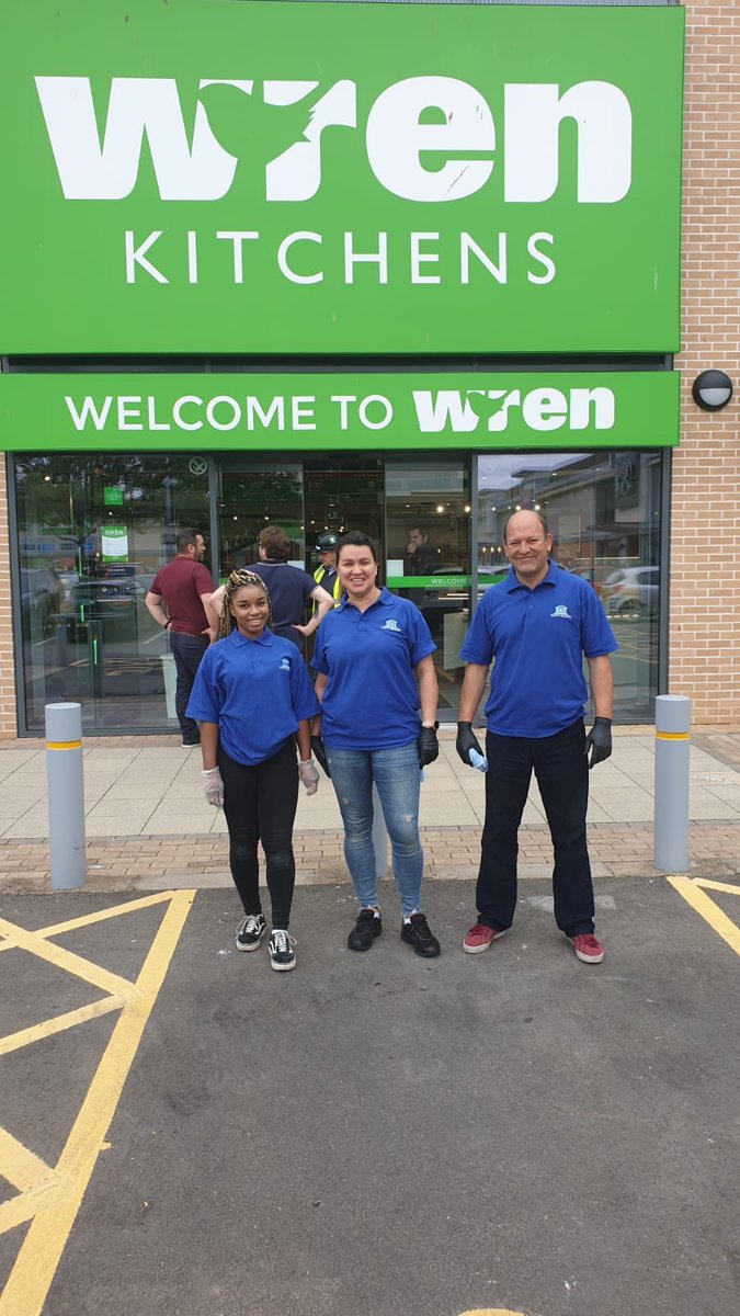 Parthenonfml1's tweet image. Parthenon mobilising and cleaning new @wrenkitchens showroom💪🦠🧼

#cleaningservice #deepclean #opensafe #networking #newtotwitter