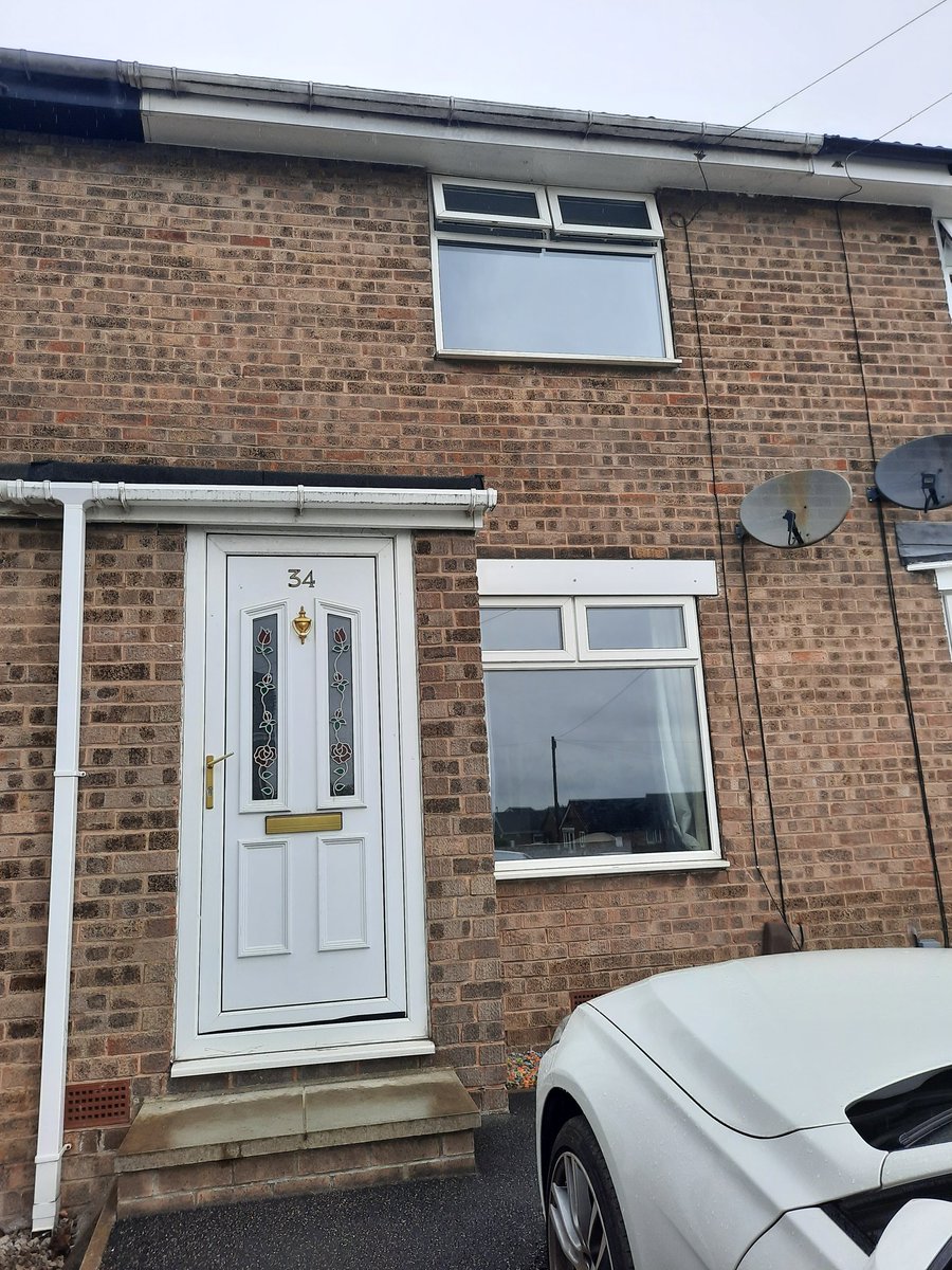 DaveBooth68's tweet photo. Recent job in Ossett, Wakefield.
White frames out, new Anthracite Grey on White frames back in... https://t.co/DkFj118tES