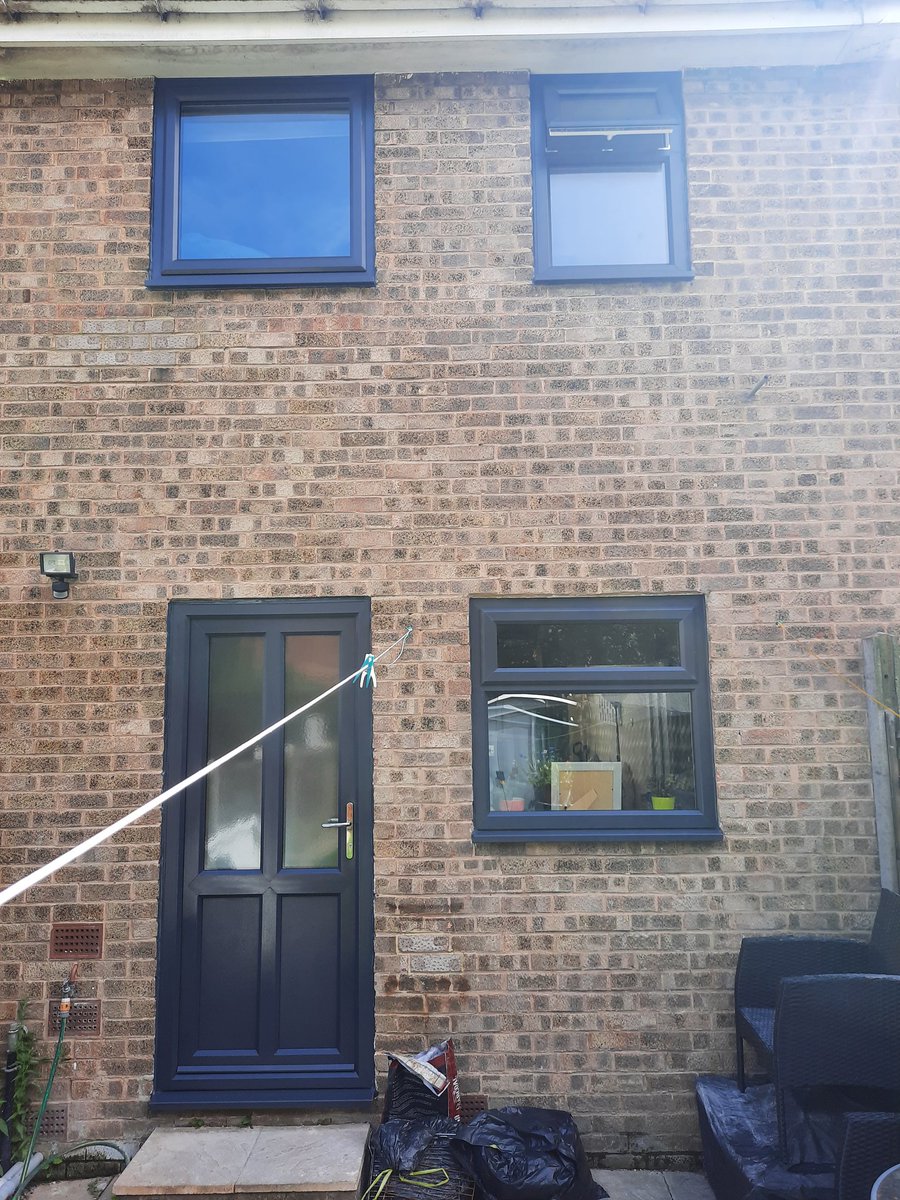 DaveBooth68's tweet photo. Recent job in Ossett, Wakefield.
White frames out, new Anthracite Grey on White frames back in... https://t.co/DkFj118tES